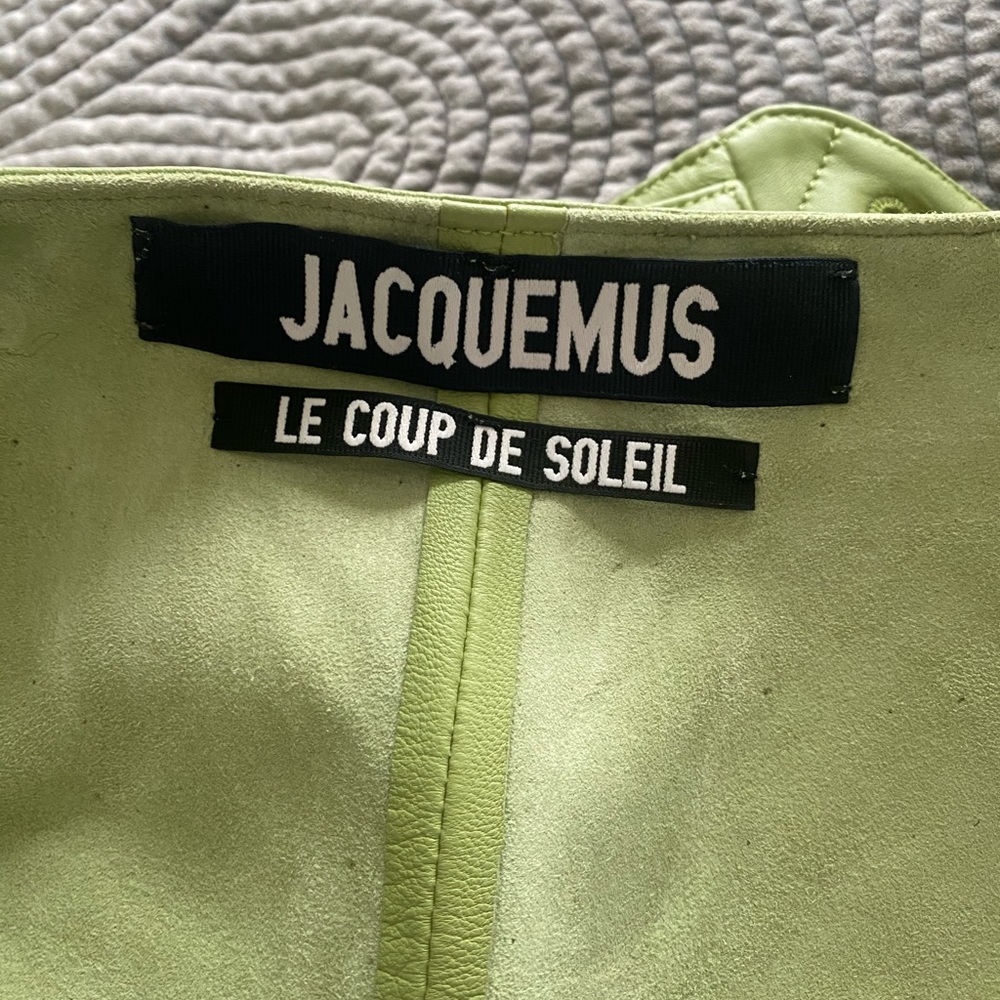Jacquemus Green High-Waist Tailored Shorts - Picture 6 of 10